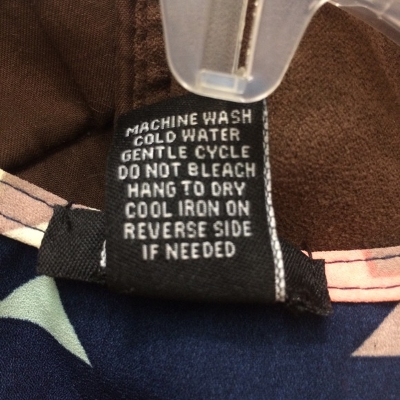 Patterned high-low dress with lace-up front - Picture 5 of 5